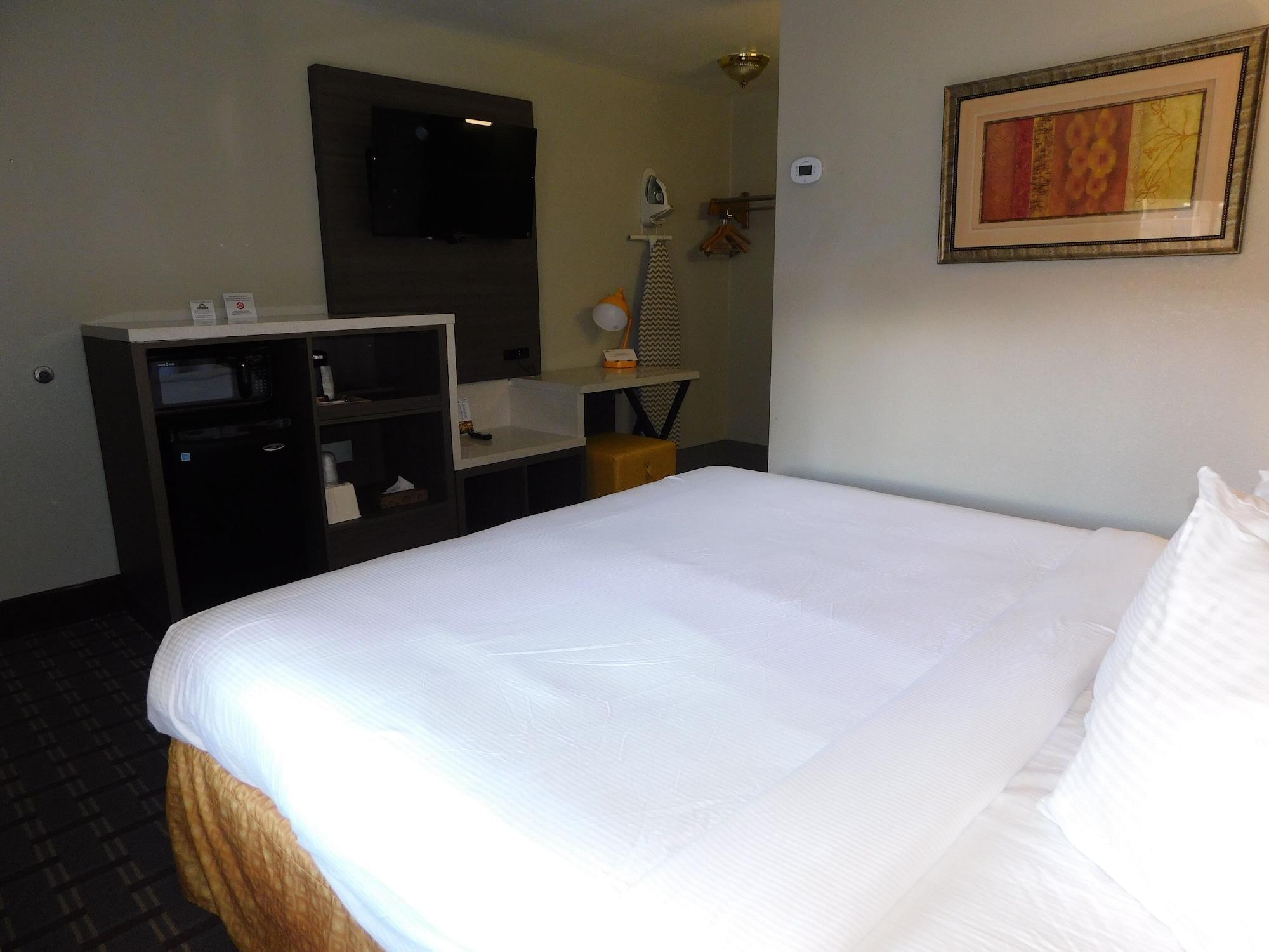 Days Inn & Suites By Wyndham Downtown Gatlinburg Parkway Esterno foto