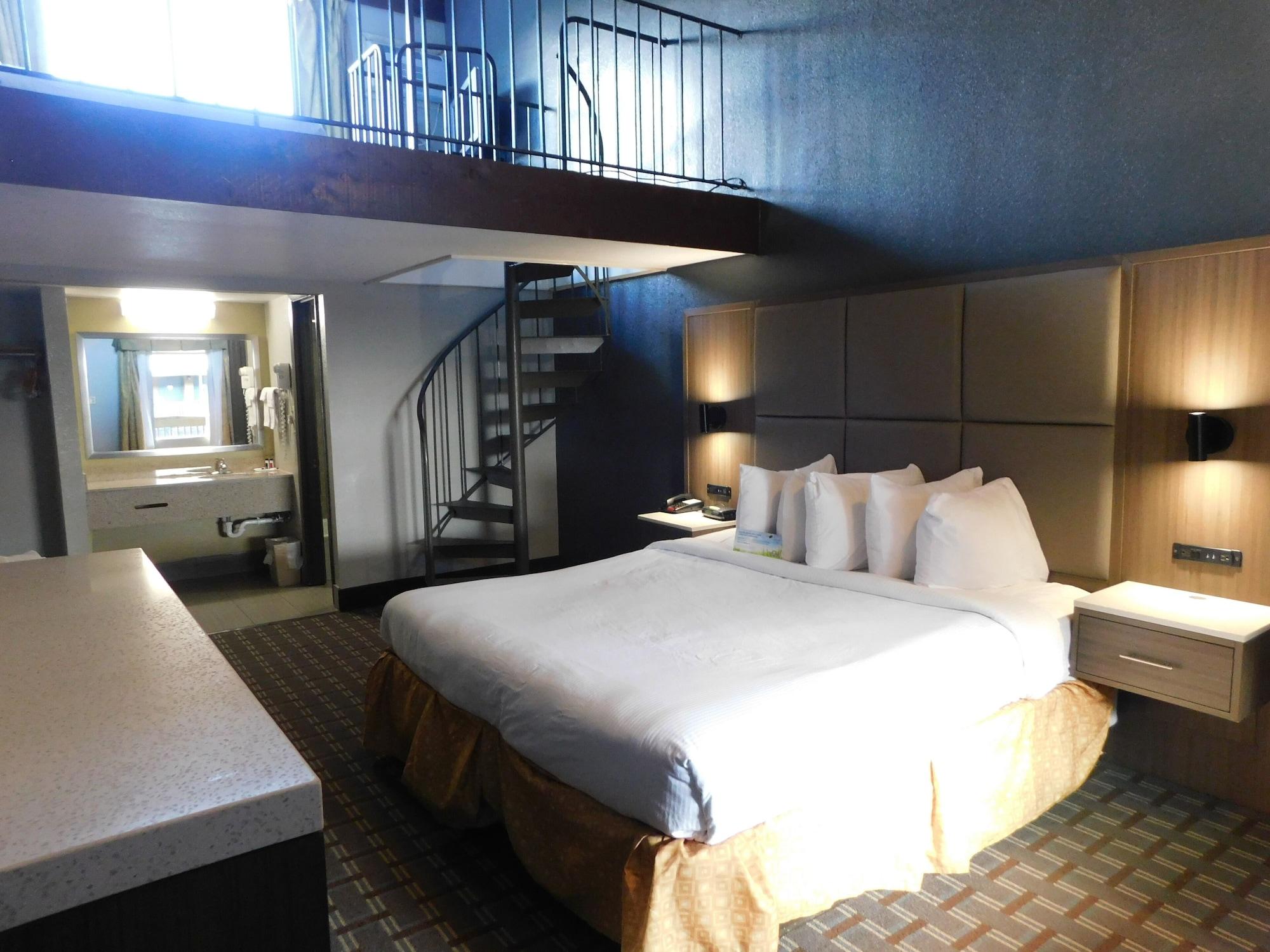 Days Inn & Suites By Wyndham Downtown Gatlinburg Parkway Esterno foto