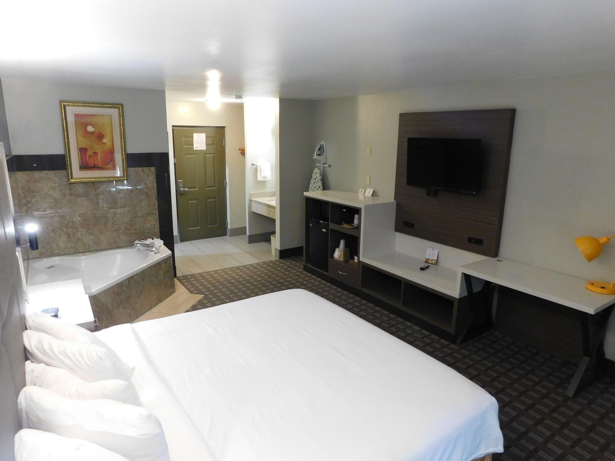 Days Inn & Suites By Wyndham Downtown Gatlinburg Parkway Esterno foto