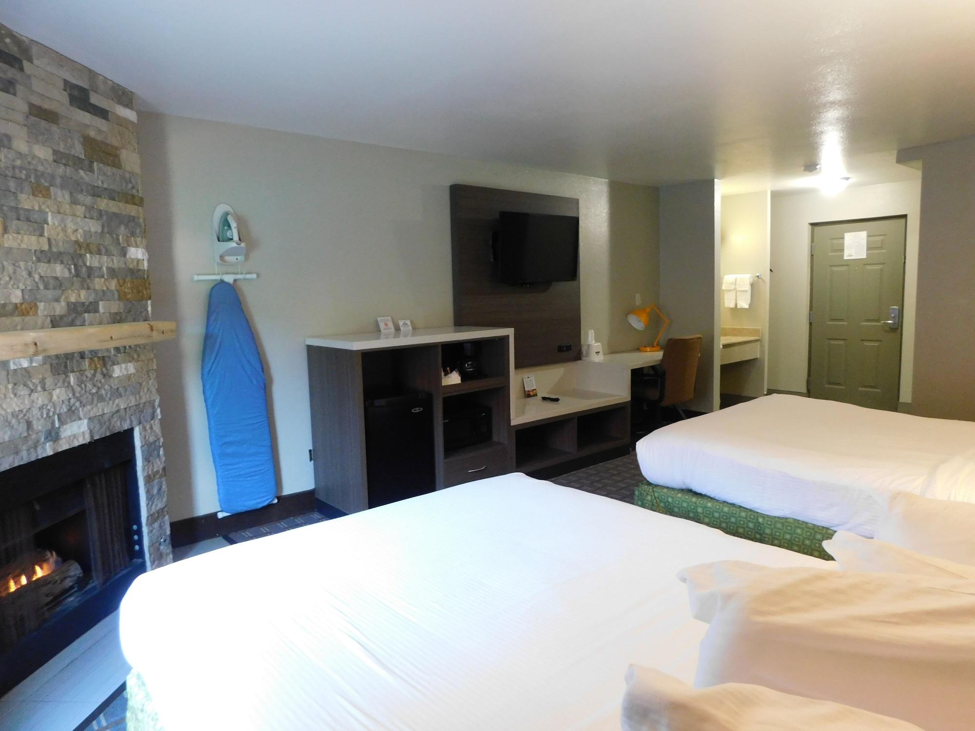 Days Inn & Suites By Wyndham Downtown Gatlinburg Parkway Esterno foto