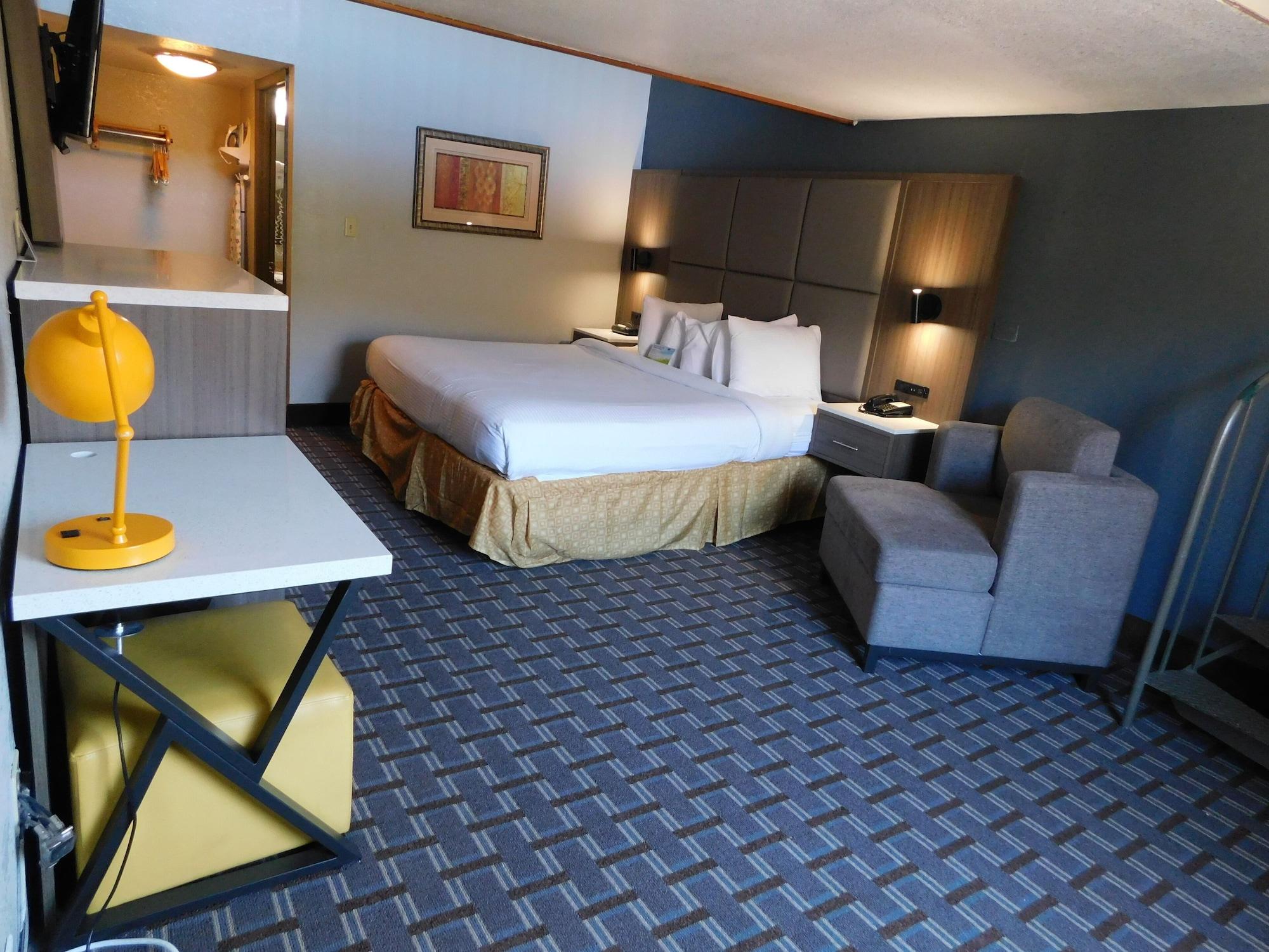 Days Inn & Suites By Wyndham Downtown Gatlinburg Parkway Esterno foto
